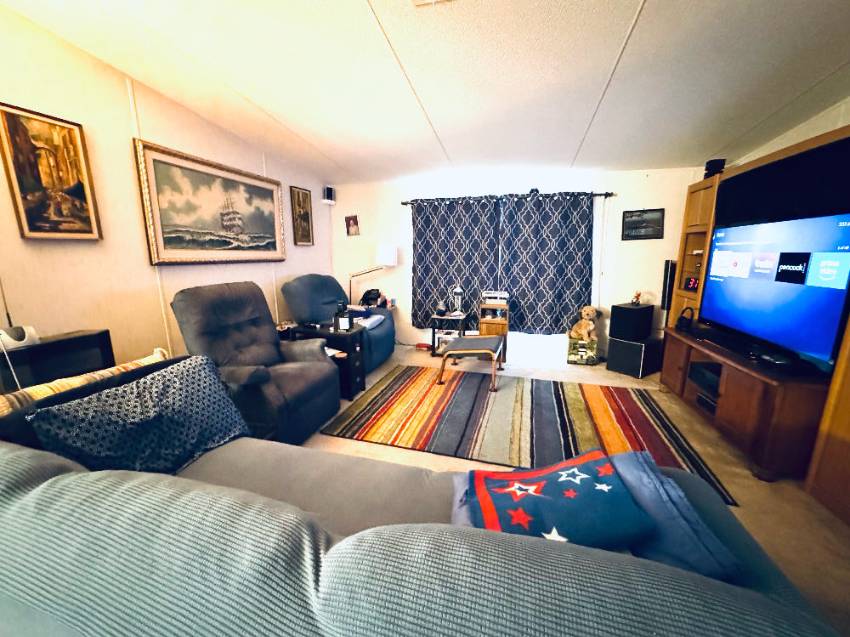 169 Lake Michigan Drive a Mulberry, FL Mobile or Manufactured Home for Sale